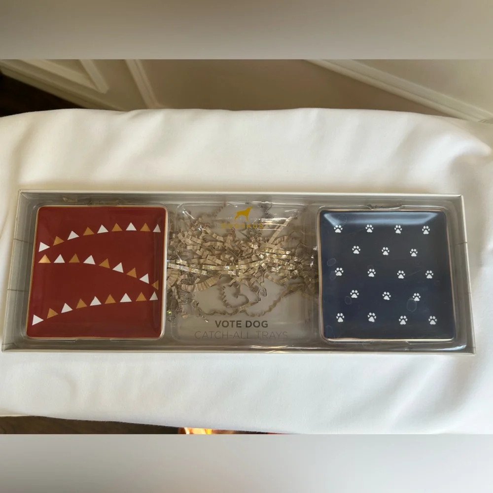 Jewelry/Small Item Trinket Trays Set of 2 - Dog Theme Red & Blue